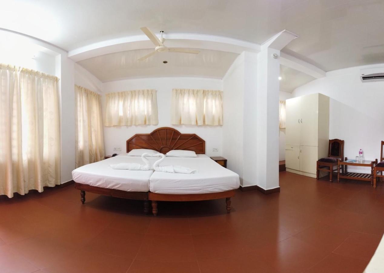 Marine Palace Beach Hotel Ковалам Экстерьер фото