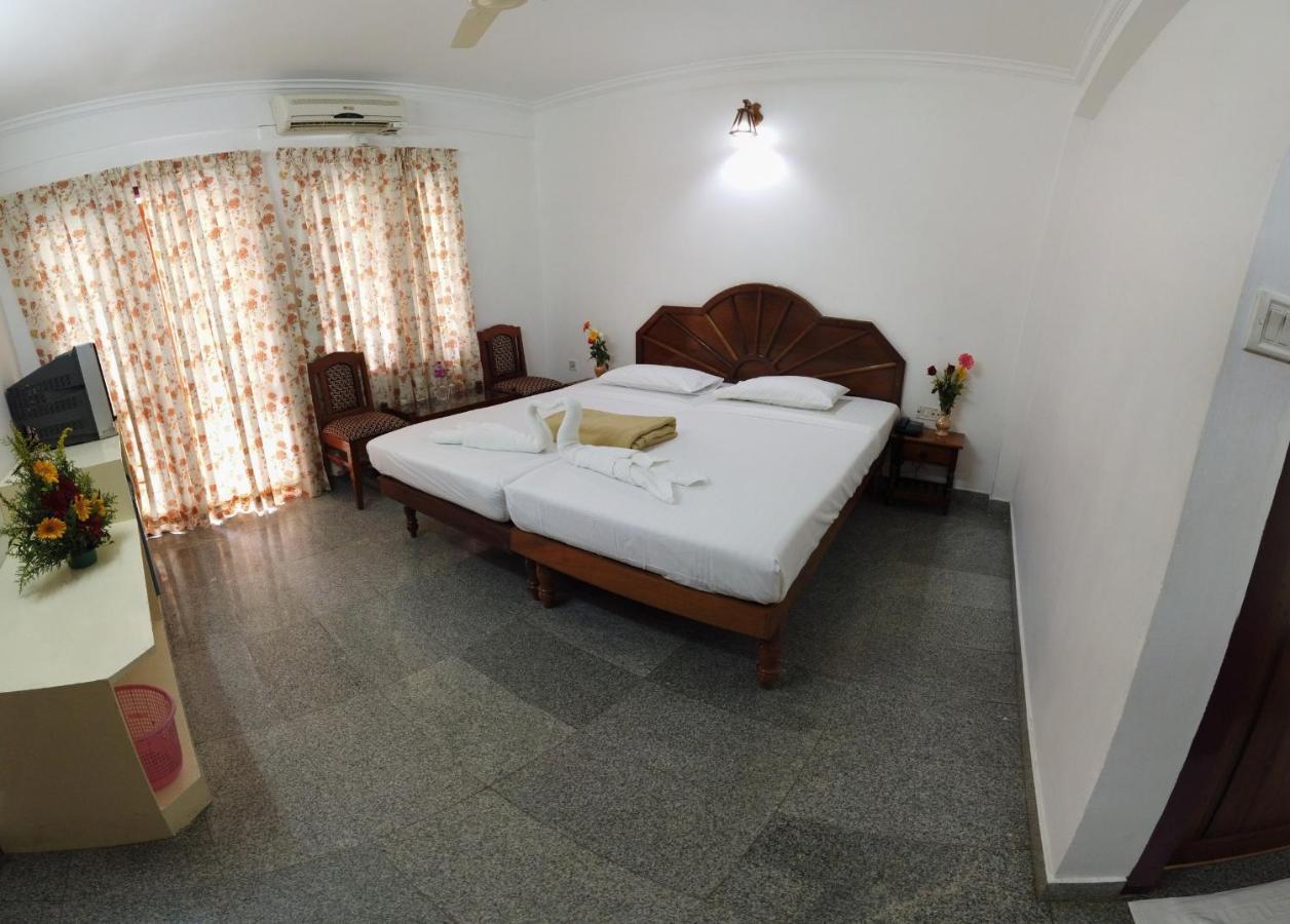 Marine Palace Beach Hotel Ковалам Экстерьер фото