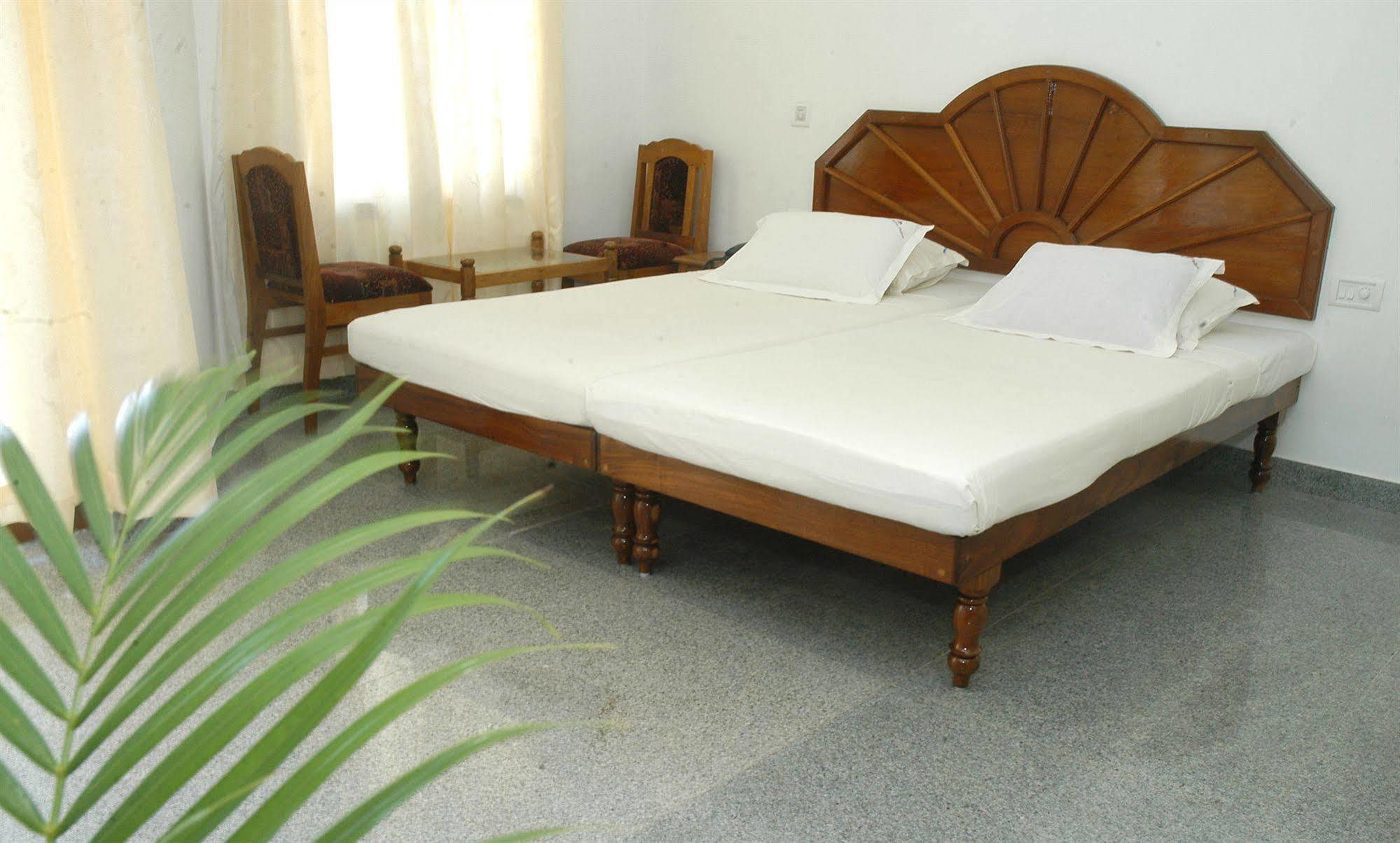 Marine Palace Beach Hotel Ковалам Экстерьер фото